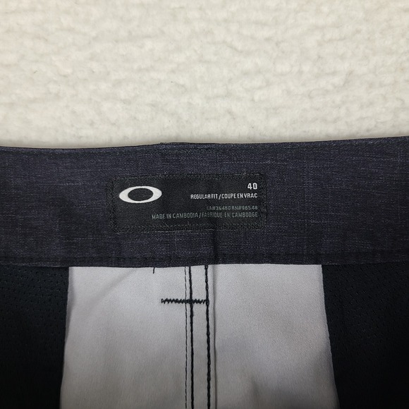 Oakley Shorts Mens 40 Black 10" Inseam Casual Performance Golf Chino - Picture 9 of 15